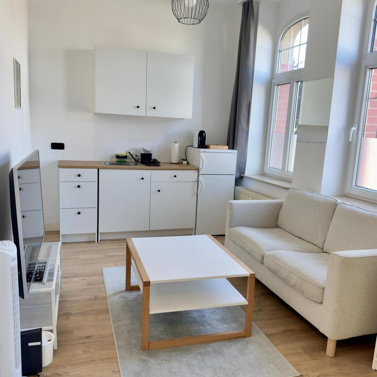 Raha Apartments - Charmantes Studio-Apartment - Hbf - Gratis Parkplatz Erfurt Eksteriør billede